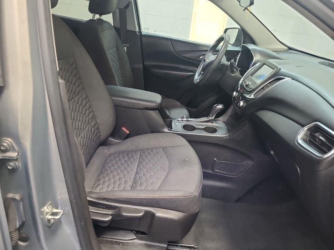 2018 Chevrolet Equinox LT photo 6