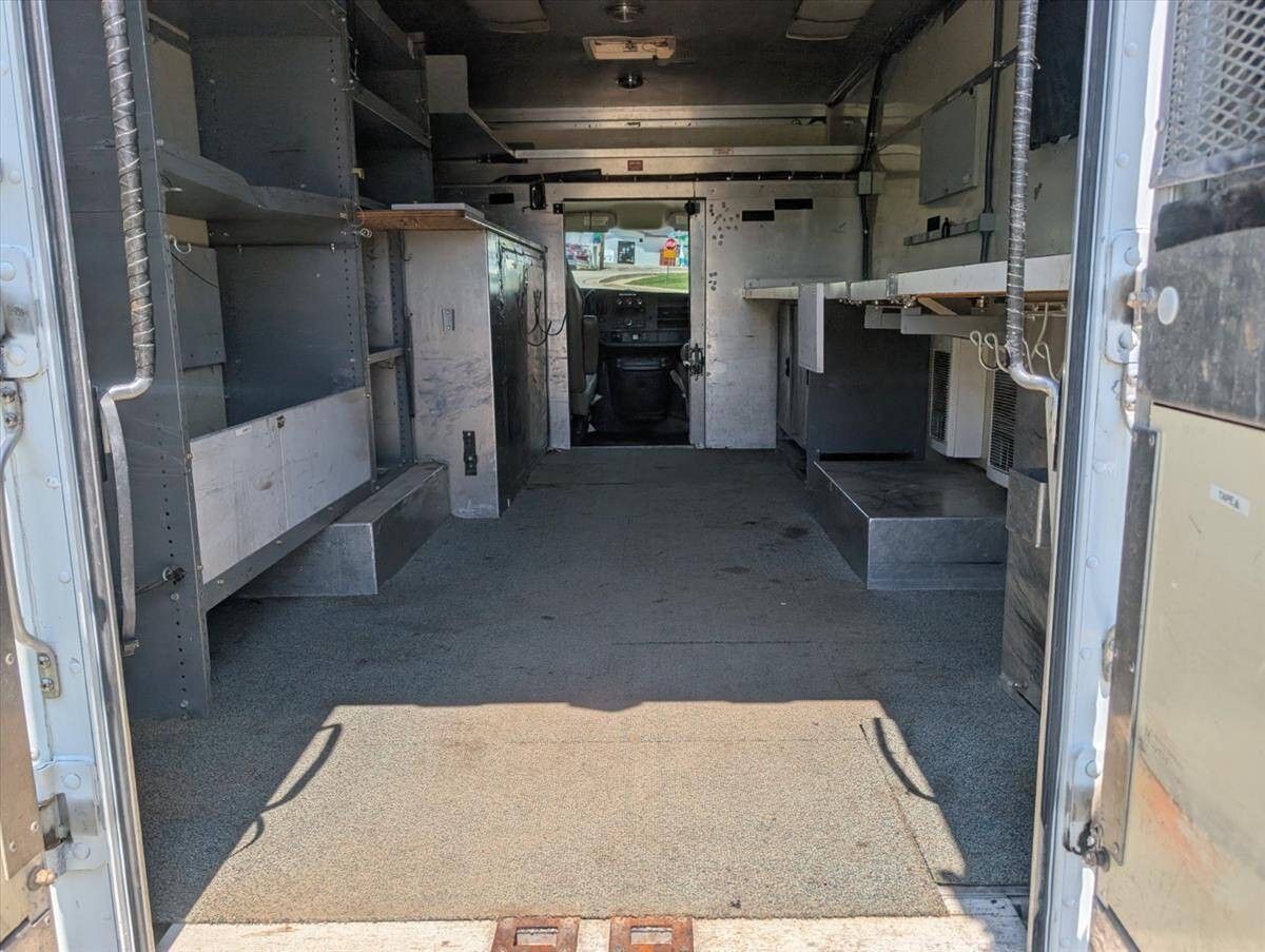 2008 Chevrolet Express Cutaway 45