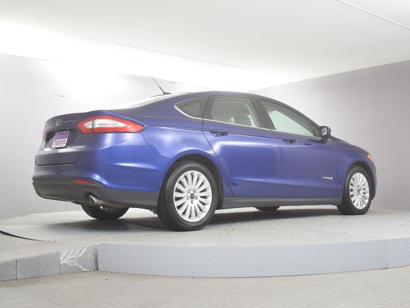 2016 Ford Fusion Hybrid S photo 25