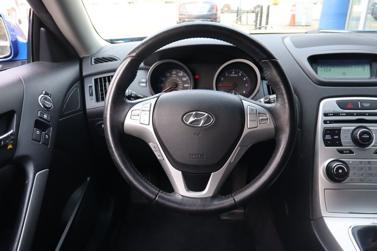 2010 Hyundai Genesis Coupe 2.0T Premium