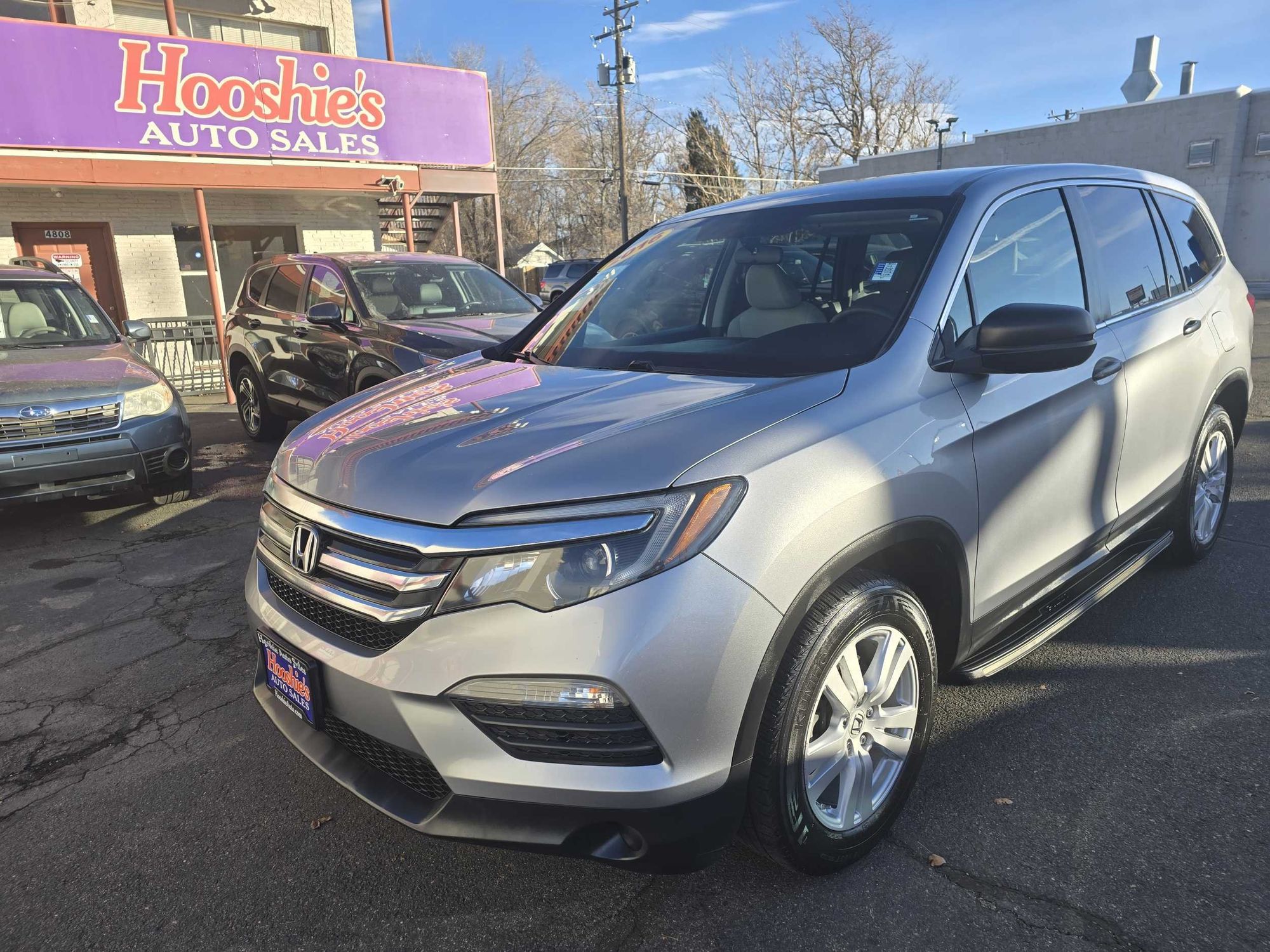 2016 Honda Pilot LX photo 2