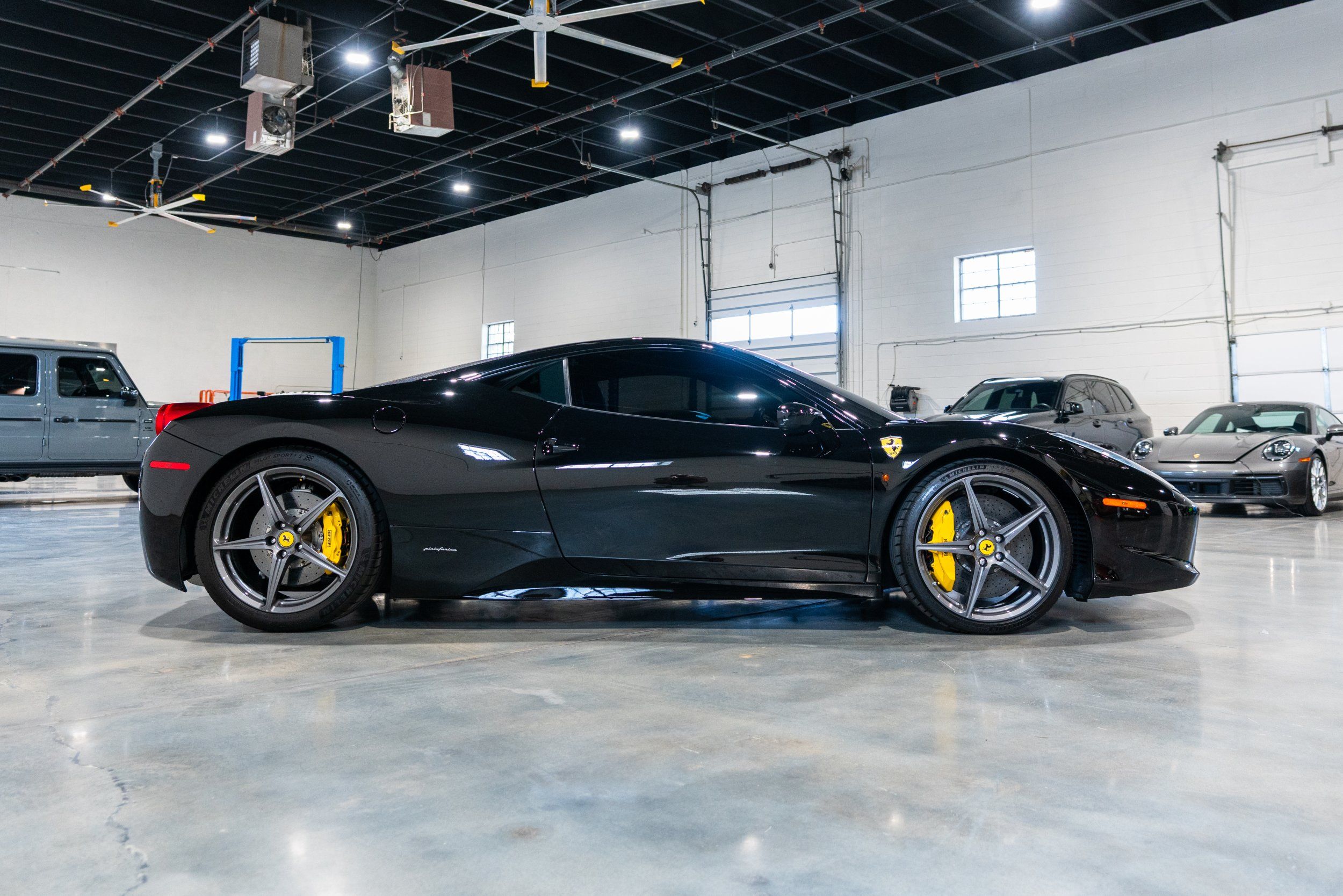 2014 Ferrari 458 Italia RWD, photo 6