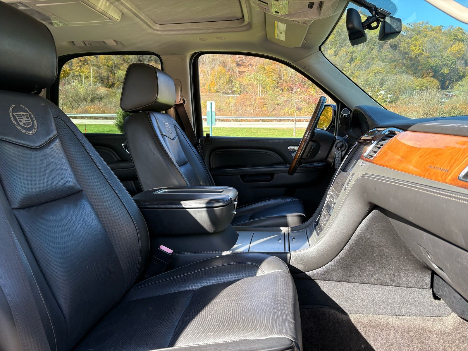 2014 Cadillac Escalade 17