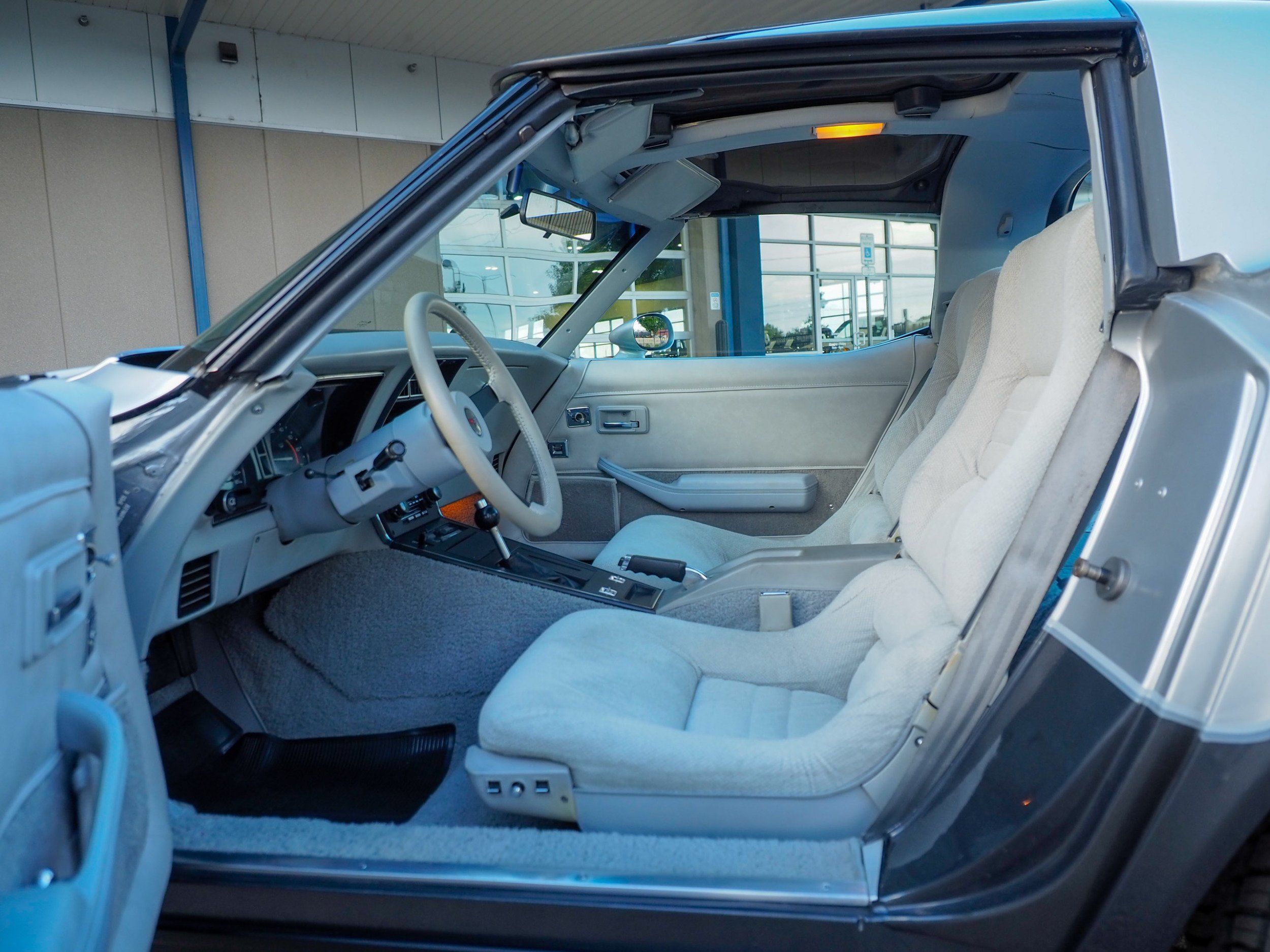 1982 Chevrolet Corvette Silver 