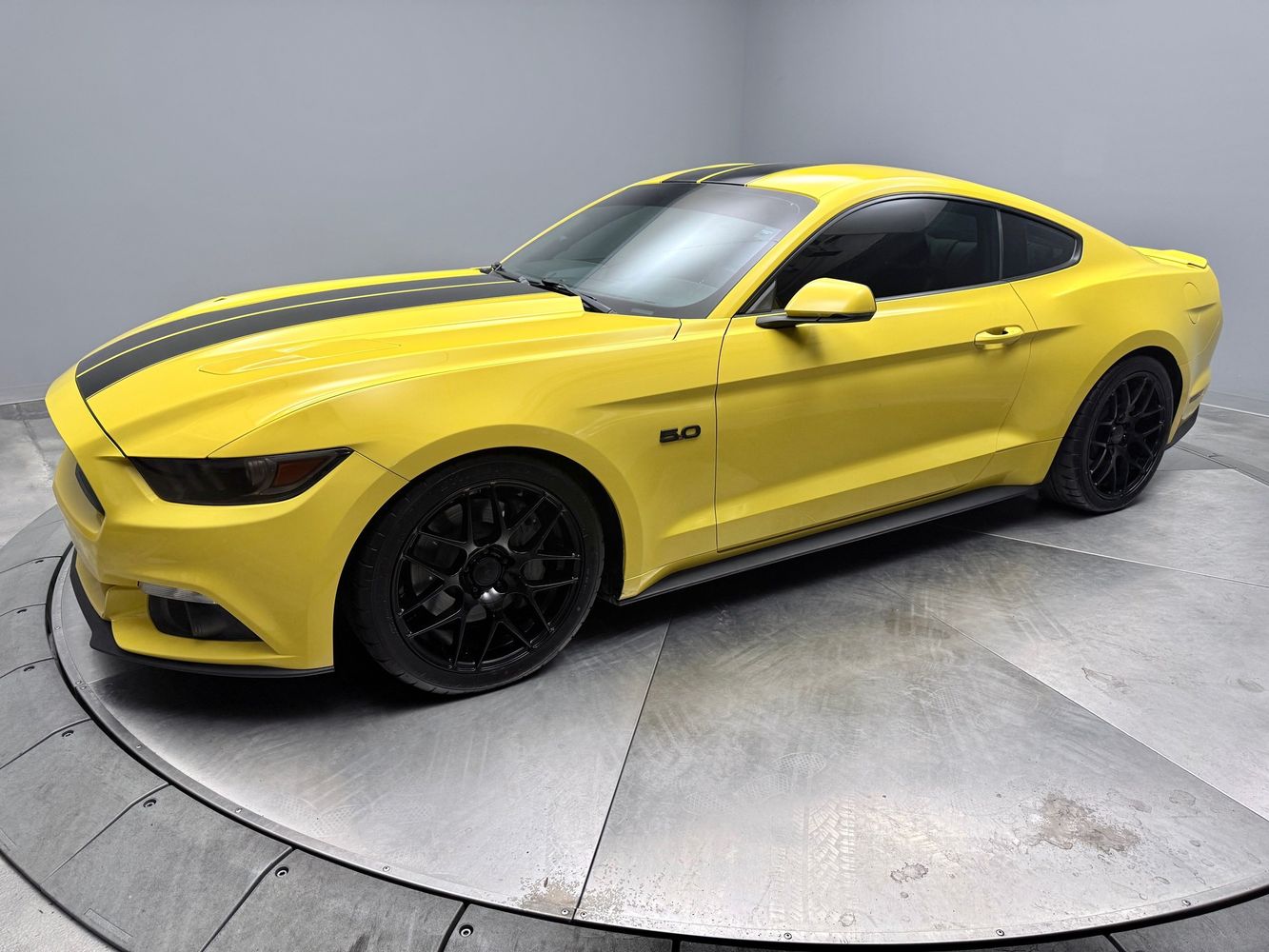 2015 Ford Mustang GT Coupe's photo