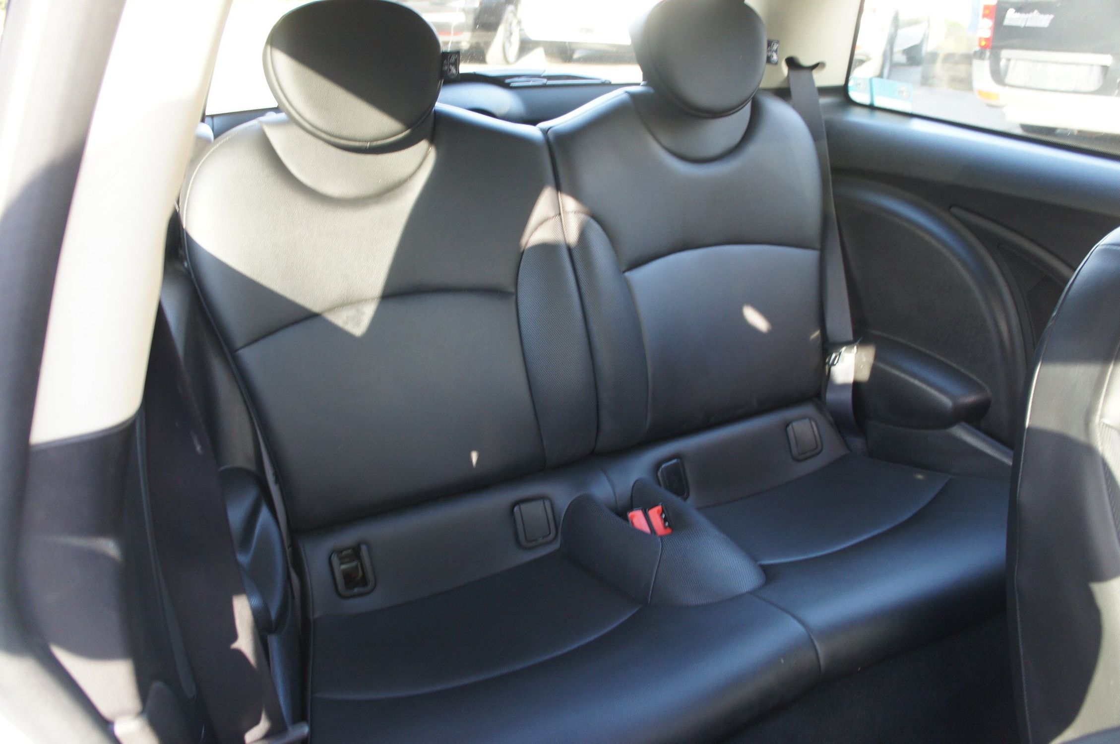 2013 Mini Cooper Hardtop photo 18
