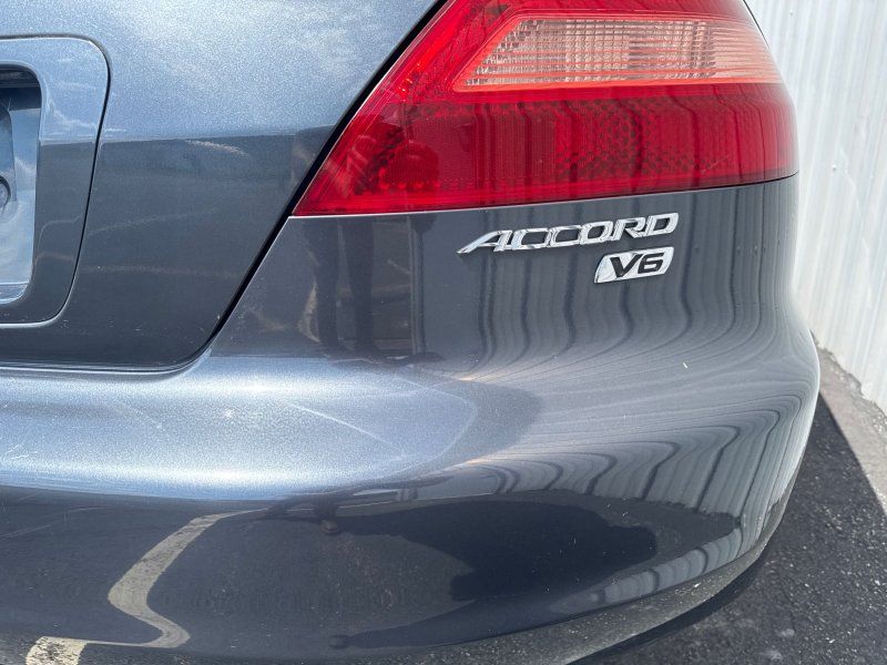 2005 Honda Accord EX photo 10