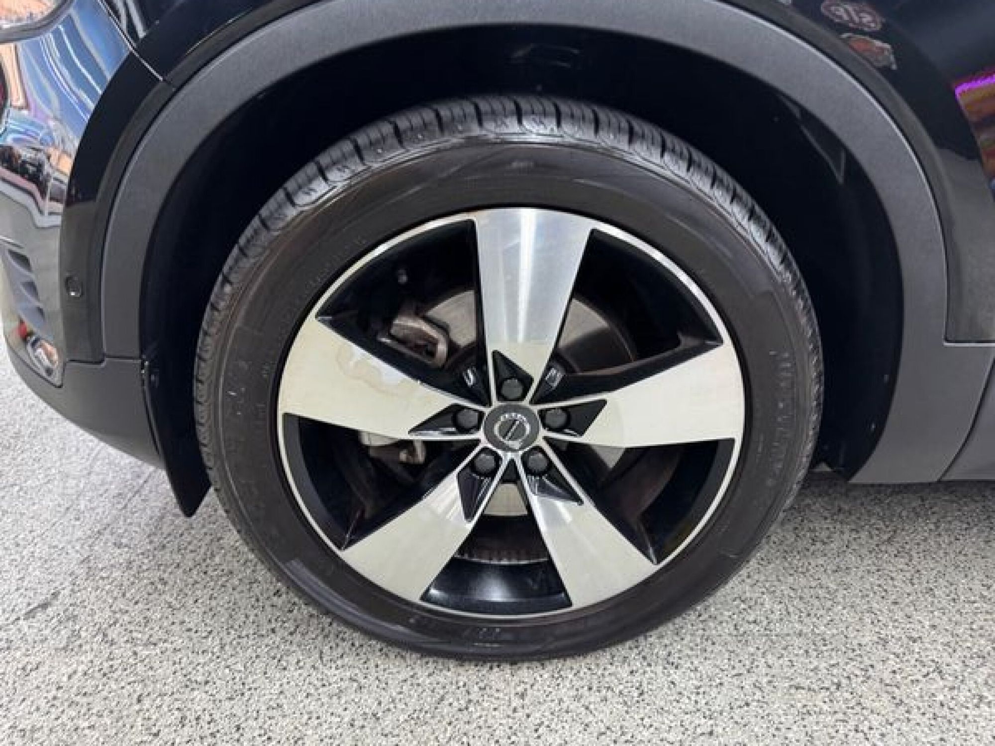 2019 Volvo XC40 T5 Momentum photo 36
