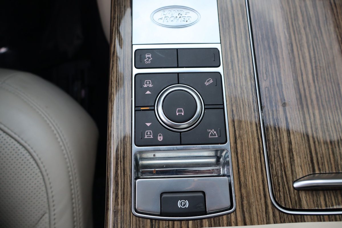 2019 Land Rover Range Rover 3.0L V6 Supercharged HSE