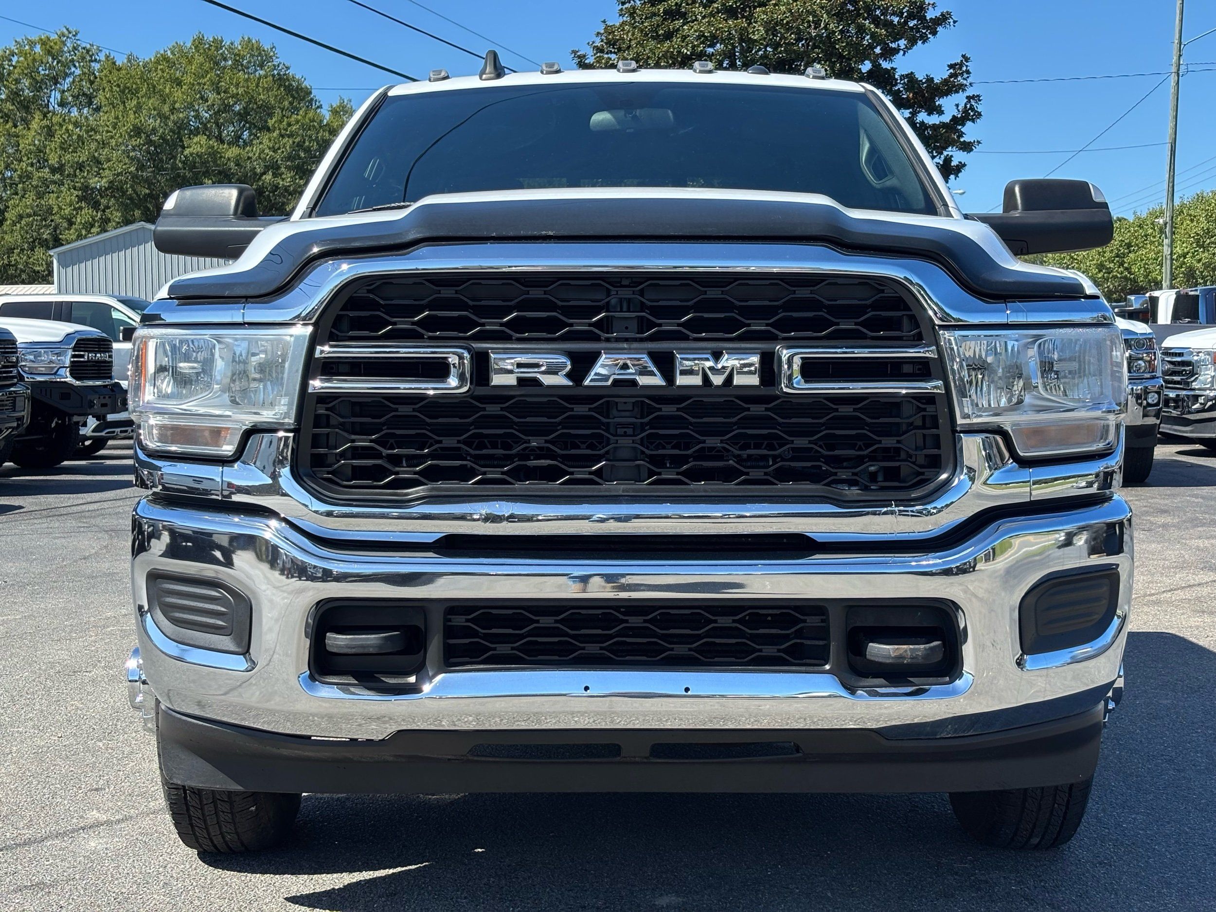 2022 Ram 3500 Tradesman photo 8