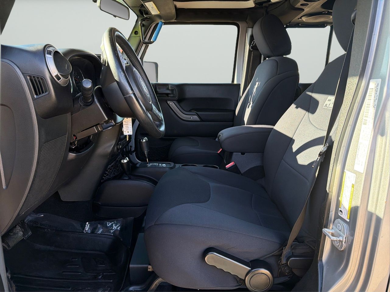 2014 Jeep Wrangler Unlimited Sport - Photo 11
