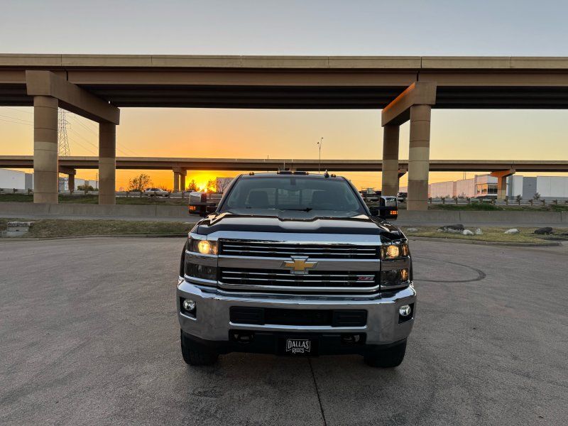 2018 Chevrolet Silverado 2500HD LTZ photo 3