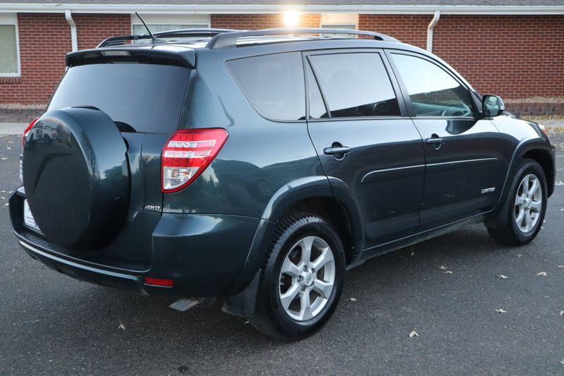 2011 Toyota RAV4 Photos