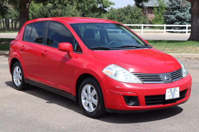 2007 Nissan Versa Photos