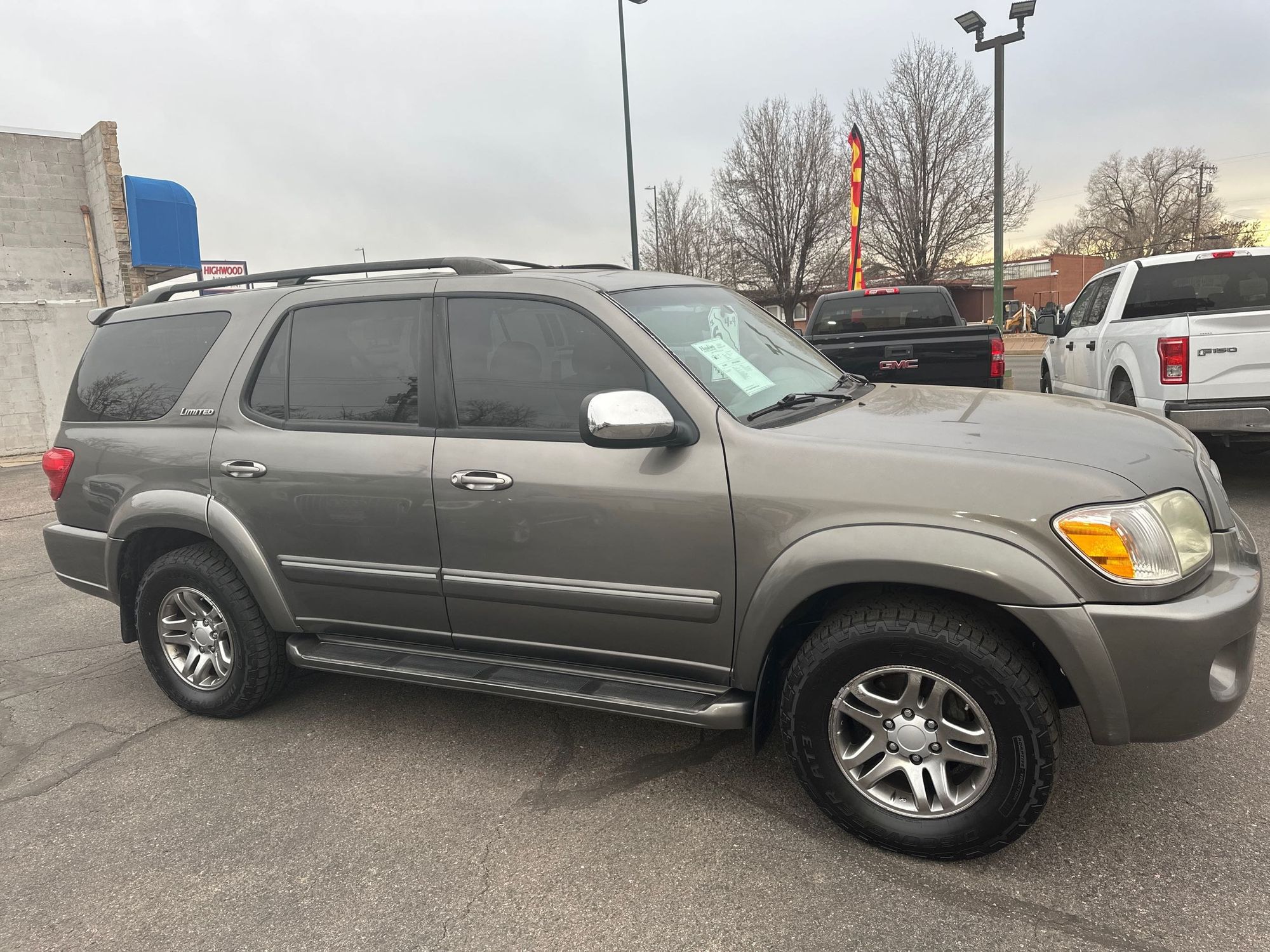 2007 Toyota Sequoia Limited photo 5