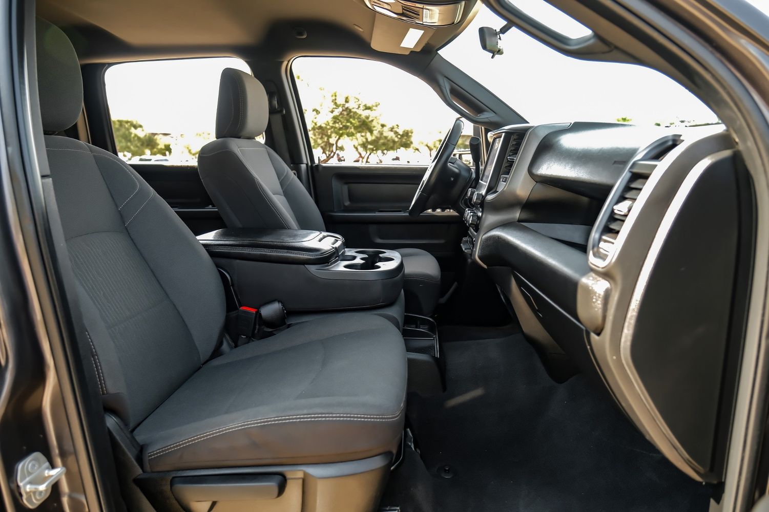 2024 Ram 2500 Tradesman photo 35