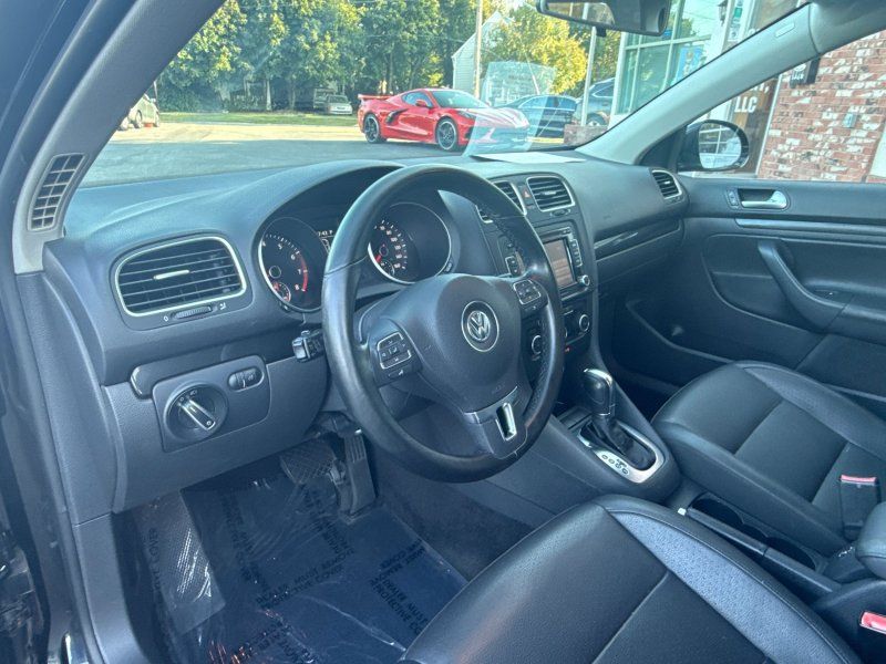2012 Volkswagen Jetta SportWagen 2.5L SE photo 10