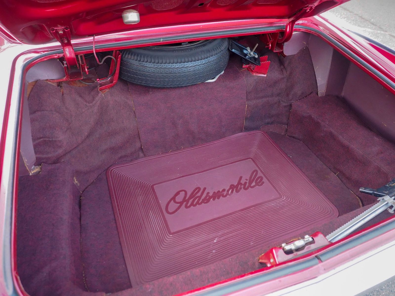 1963 Oldsmobile Starfire 74