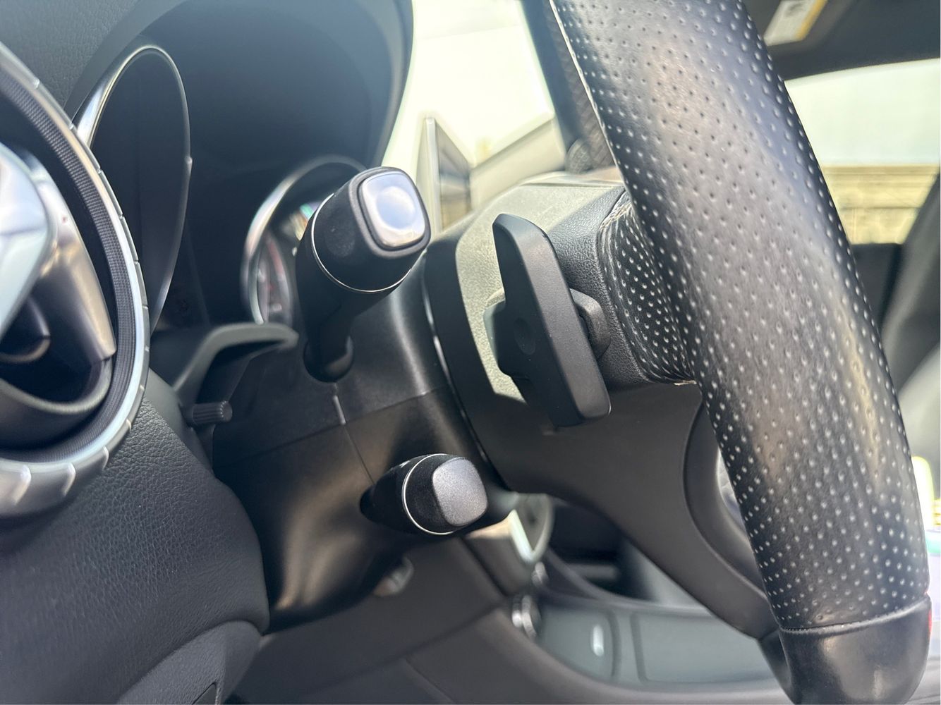 2015 Mercedes Benz CLA 250 photo 17