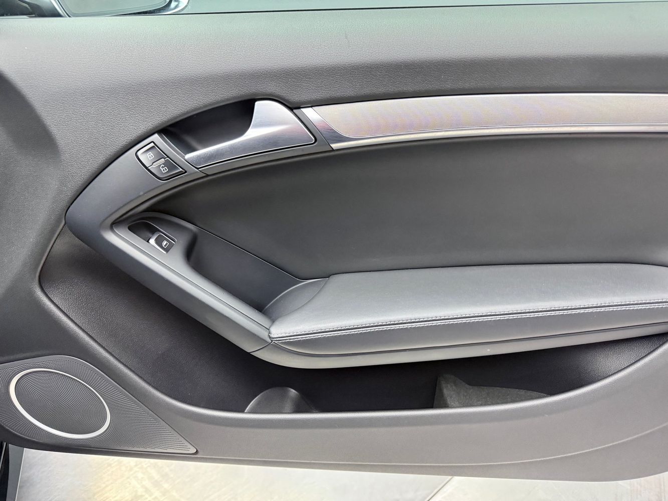 2013 Audi S5 Prestige photo 16