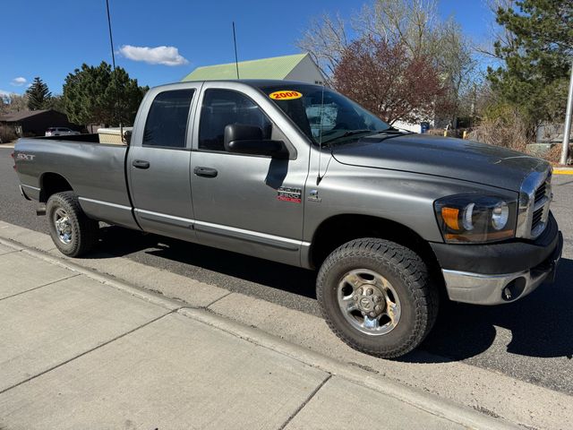 2009 Dodge RAM 2500 ST Quad Cab 4WD Pickup Truck Four-Wheel Drive 5-Speed Automatic