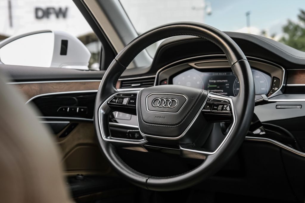 2019 Audi A8 L 55 photo 14
