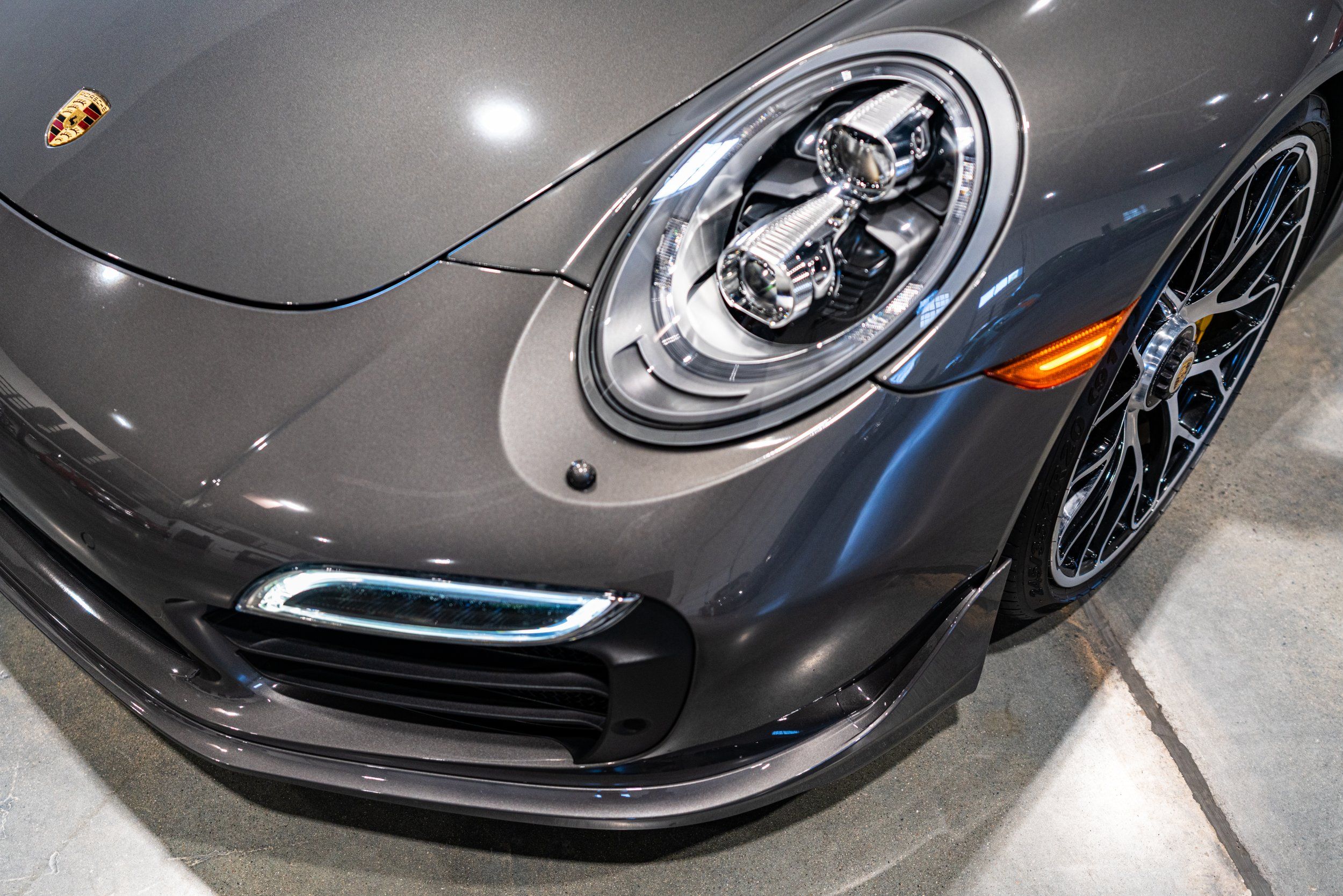 2015 Porsche 911 Turbo S - Photo 14