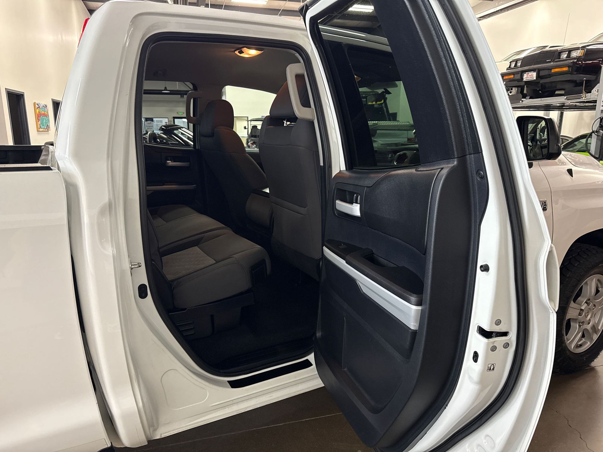 2015 Toyota Tundra SR5 Grade photo 59