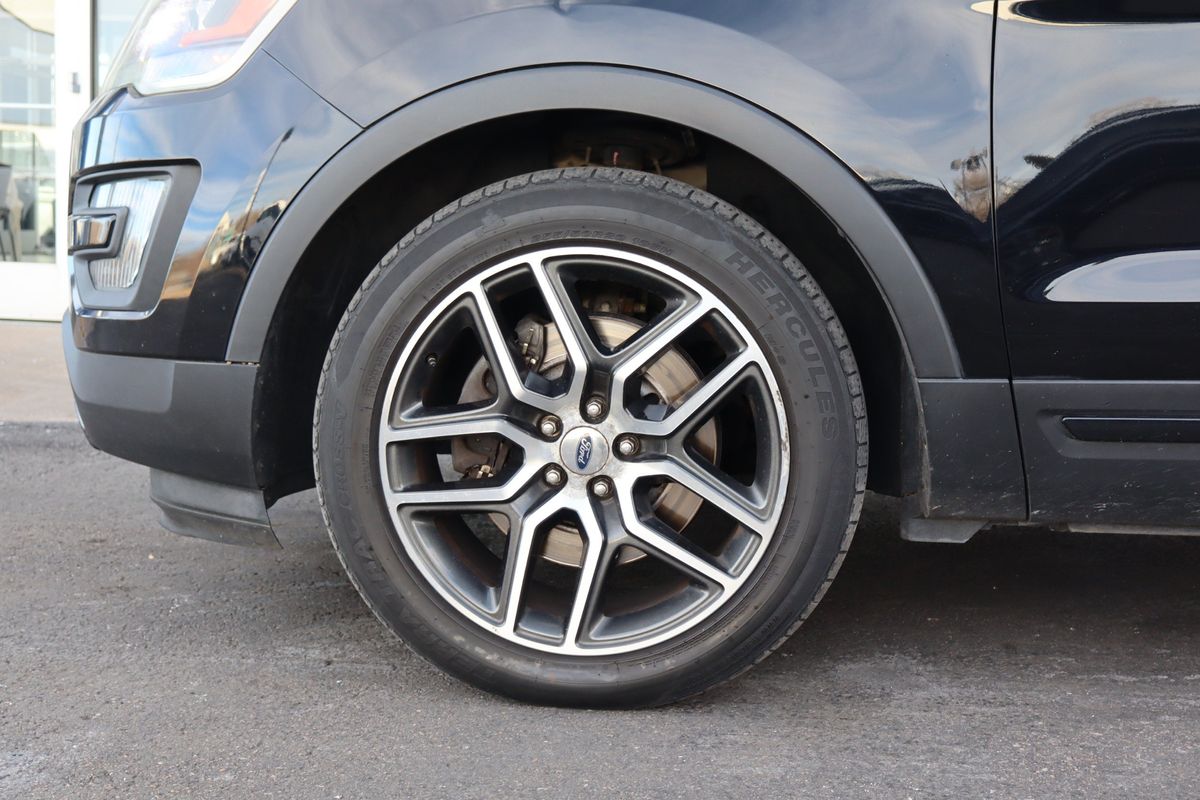 2016 Ford Explorer Sport