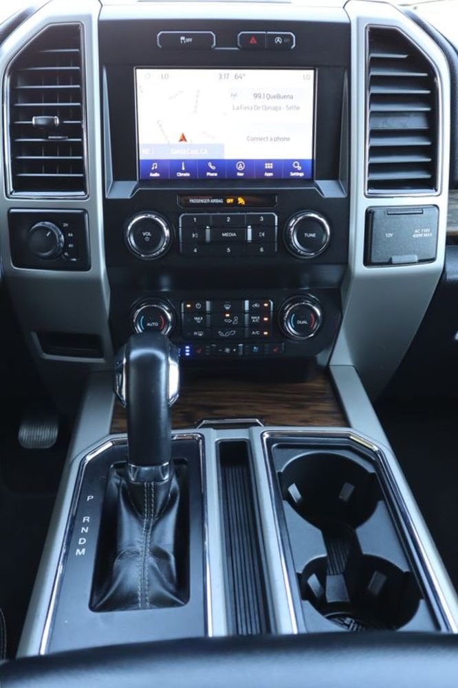 2019 Ford F-150 Lariat photo 28