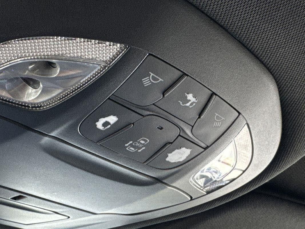 2023 Chrysler Pacifica Hybrid Touring L photo 14