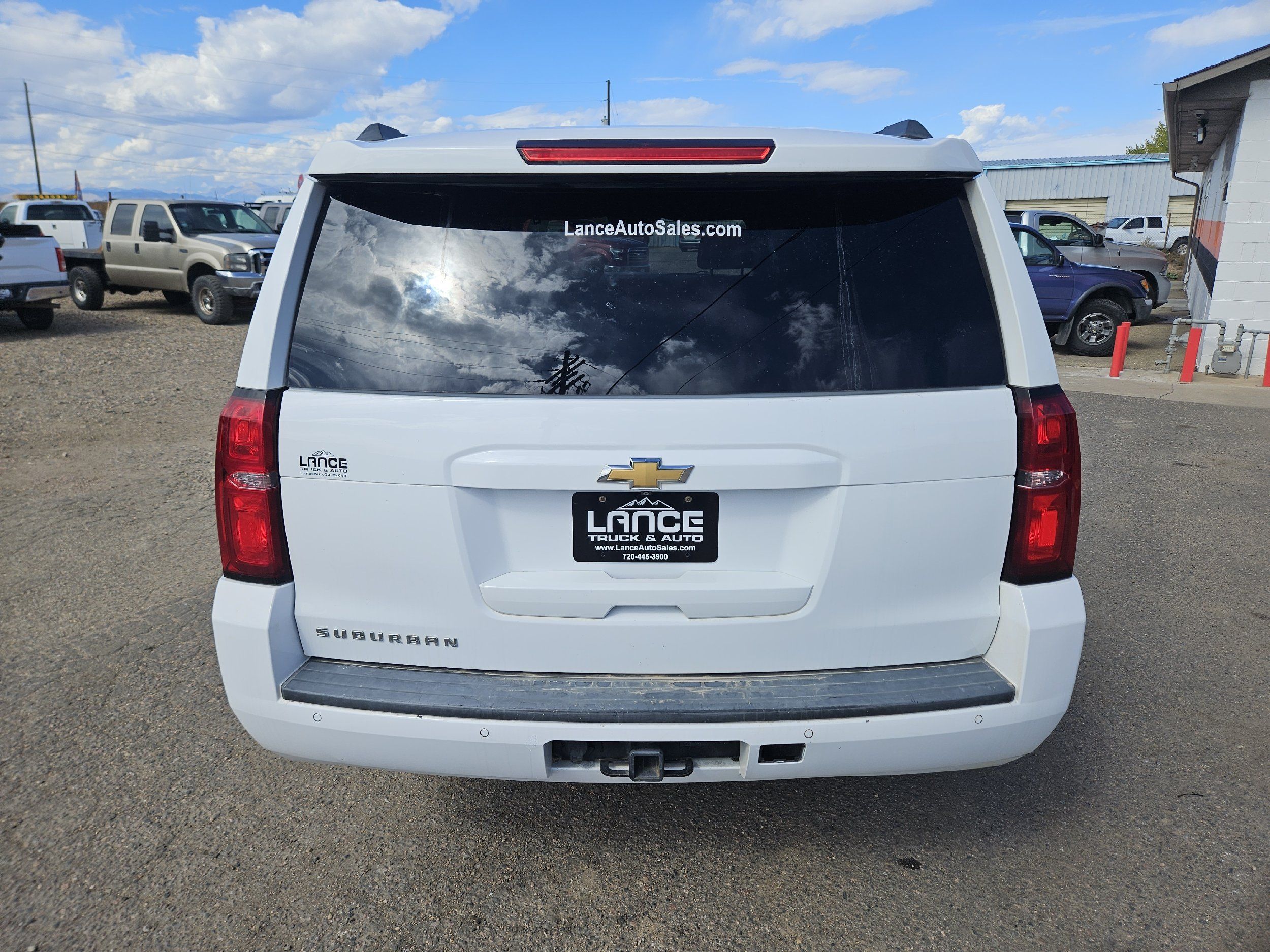 2018 Chevrolet Suburban photo 4
