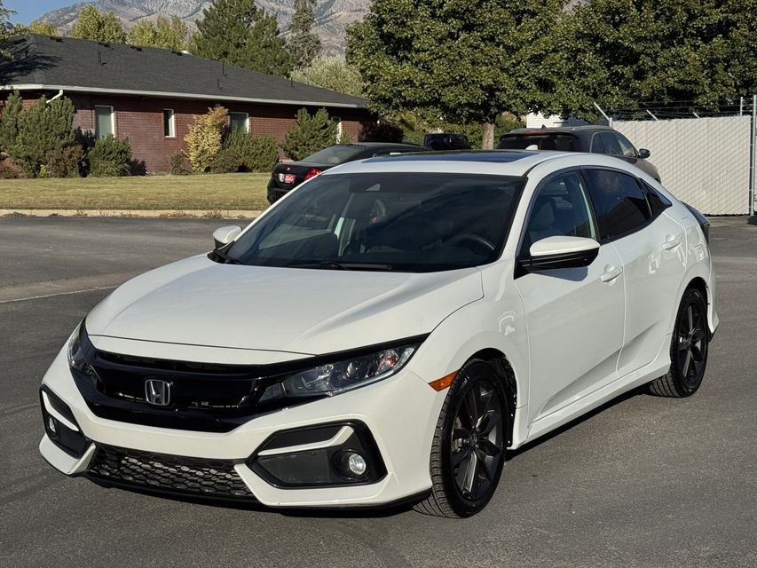 2021 Honda Civic Hatchback — EX, photo 1 of 15