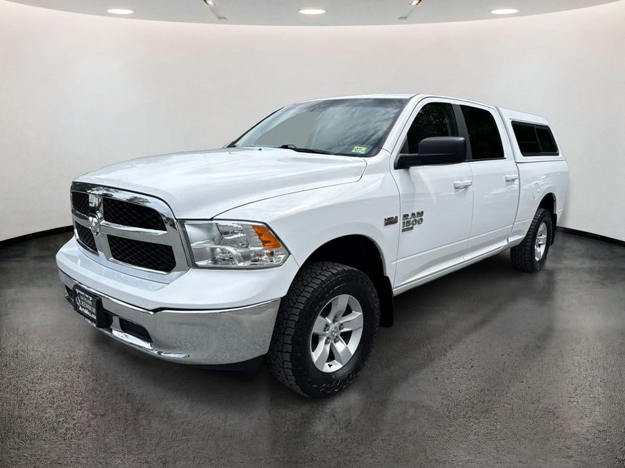 2019 Ram 1500 Classic SLT Crew Cab 4x4 6'4" Box