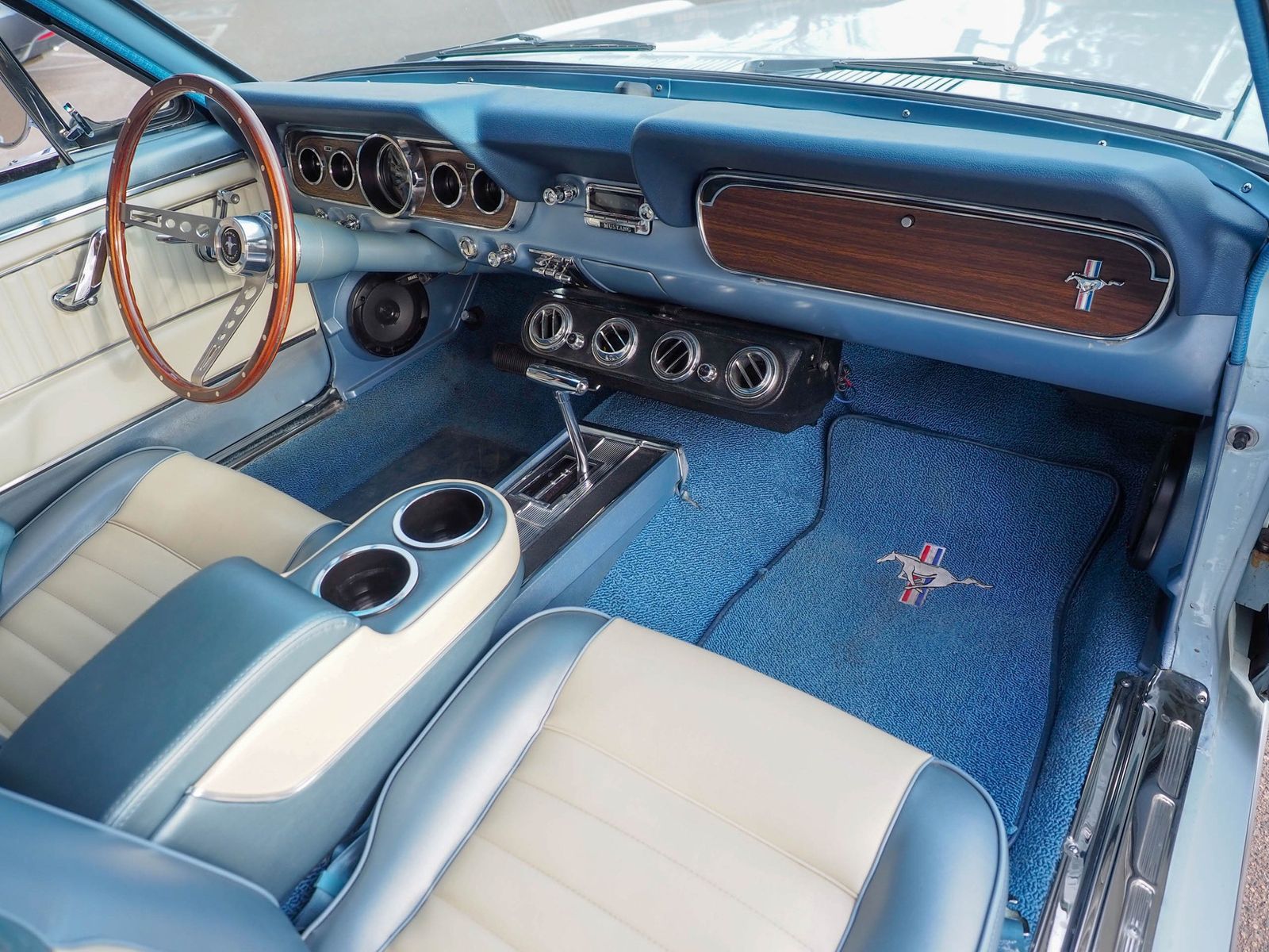 1966 Ford Mustang 40