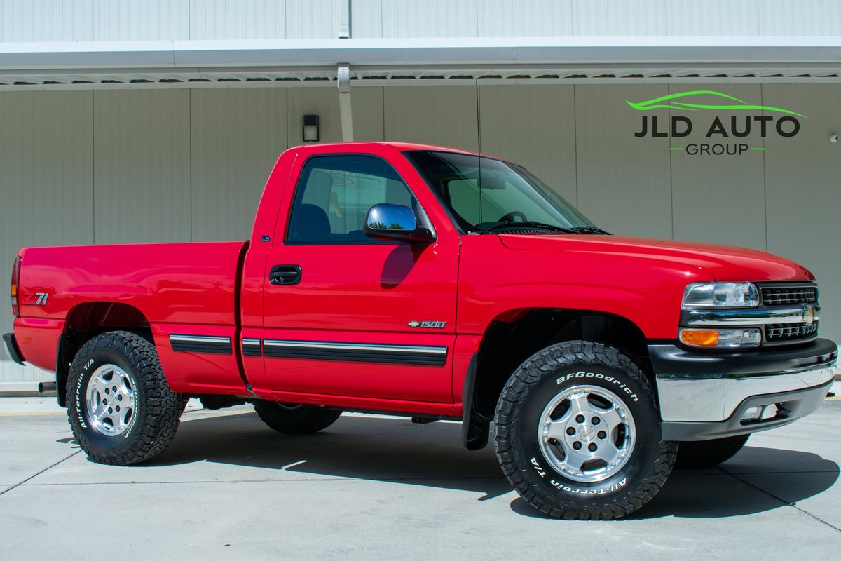 Red 2000 Chevrolet Silverado 1500 Pickup Truck Four-Wheel Drive 5-Speed Manual