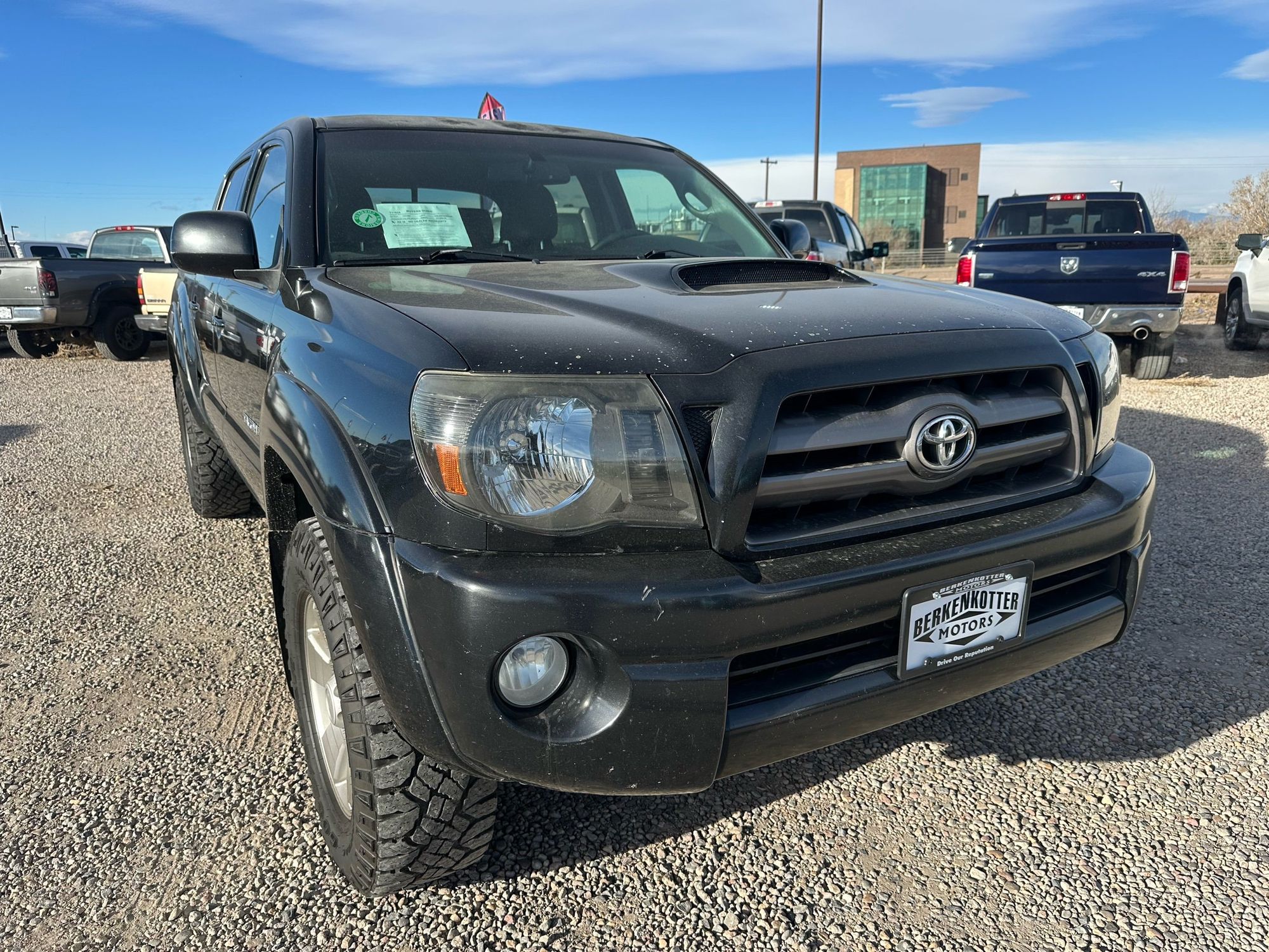 2010 Toyota Tacoma 4x4 photo 2