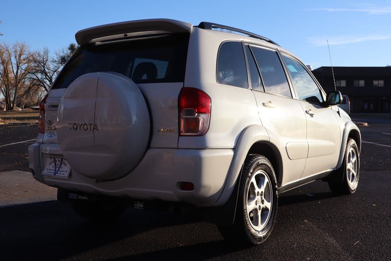 2002 Toyota RAV4 Photos