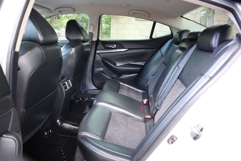 2017 Nissan Maxima 3.5 SR | Victory Motors of Colorado