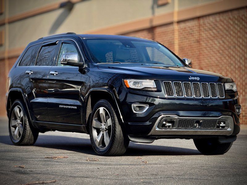 2015 Jeep Grand Cherokee Overland's photo