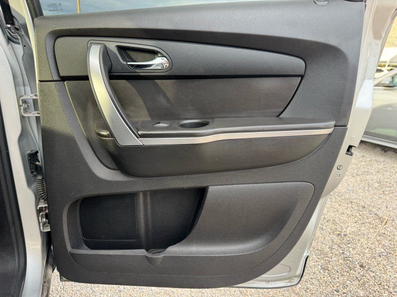 2010 Gmc Acadia photo 22
