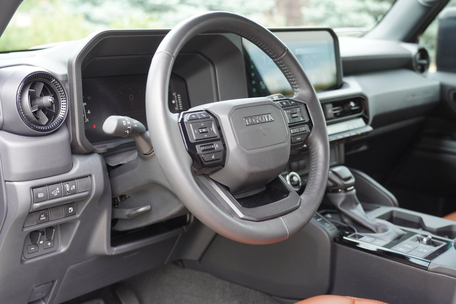 2024 Toyota Land Cruiser photo 11