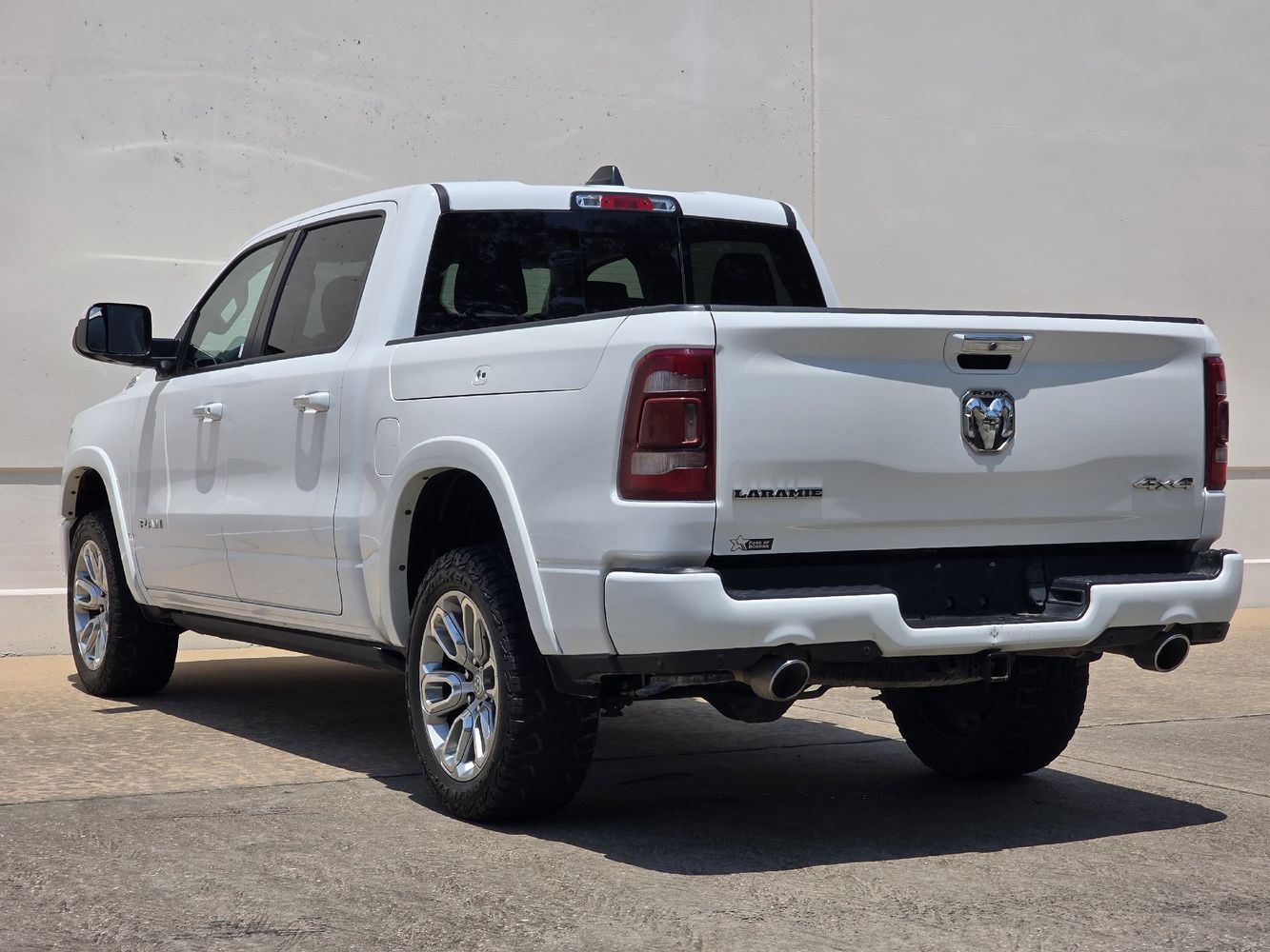 2022 Ram 1500 Laramie photo 3