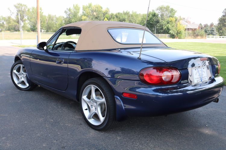 2002 Mazda MX-5 Miata SE | Victory Motors of Colorado