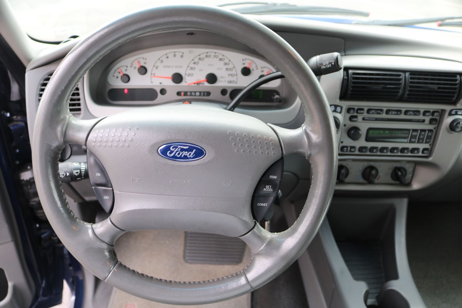 2004 Ford Explorer Sport Trac XLT Victory Motors of Colorado