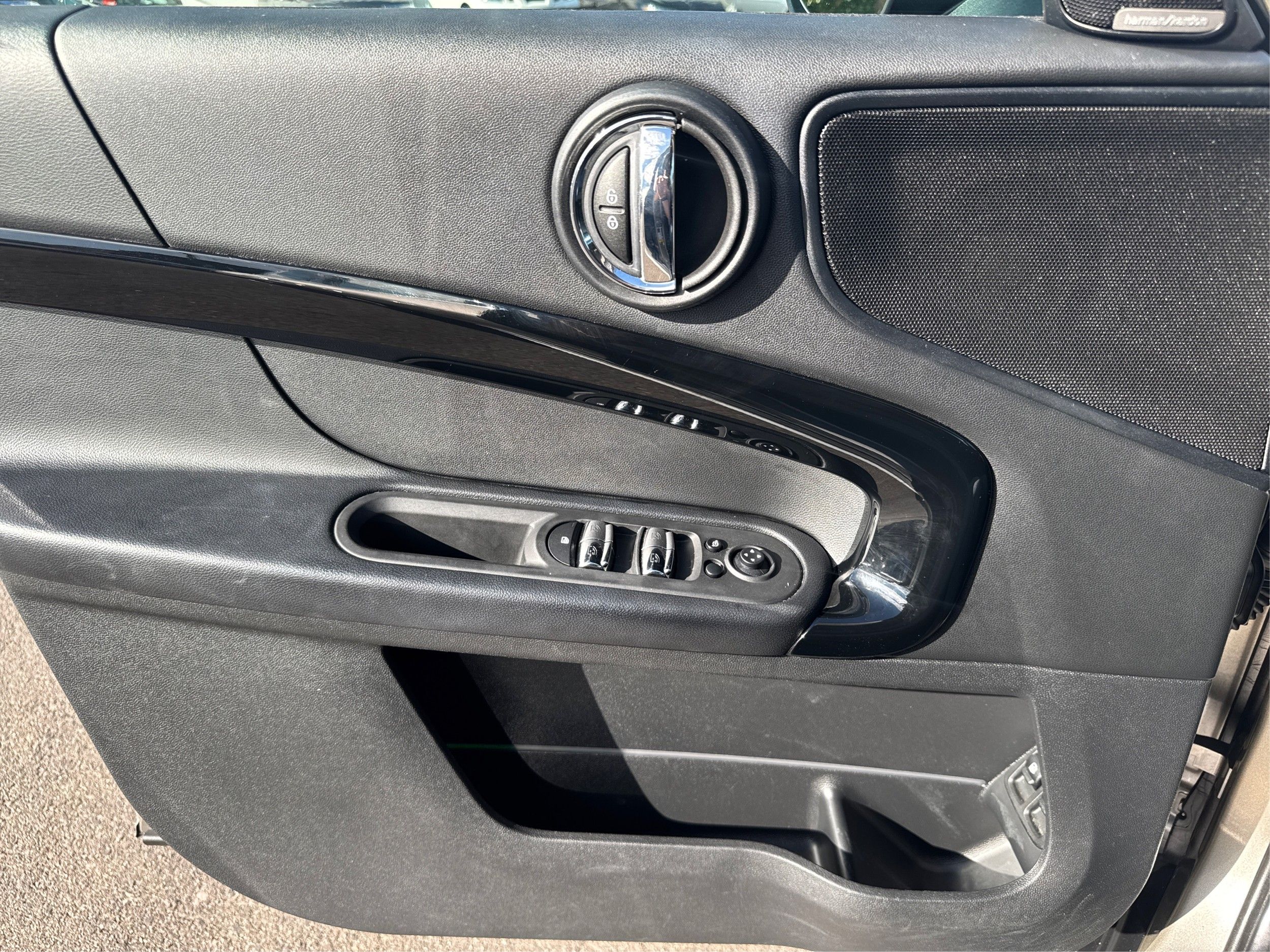 2019 Mini Countryman SE ALL4 photo 19