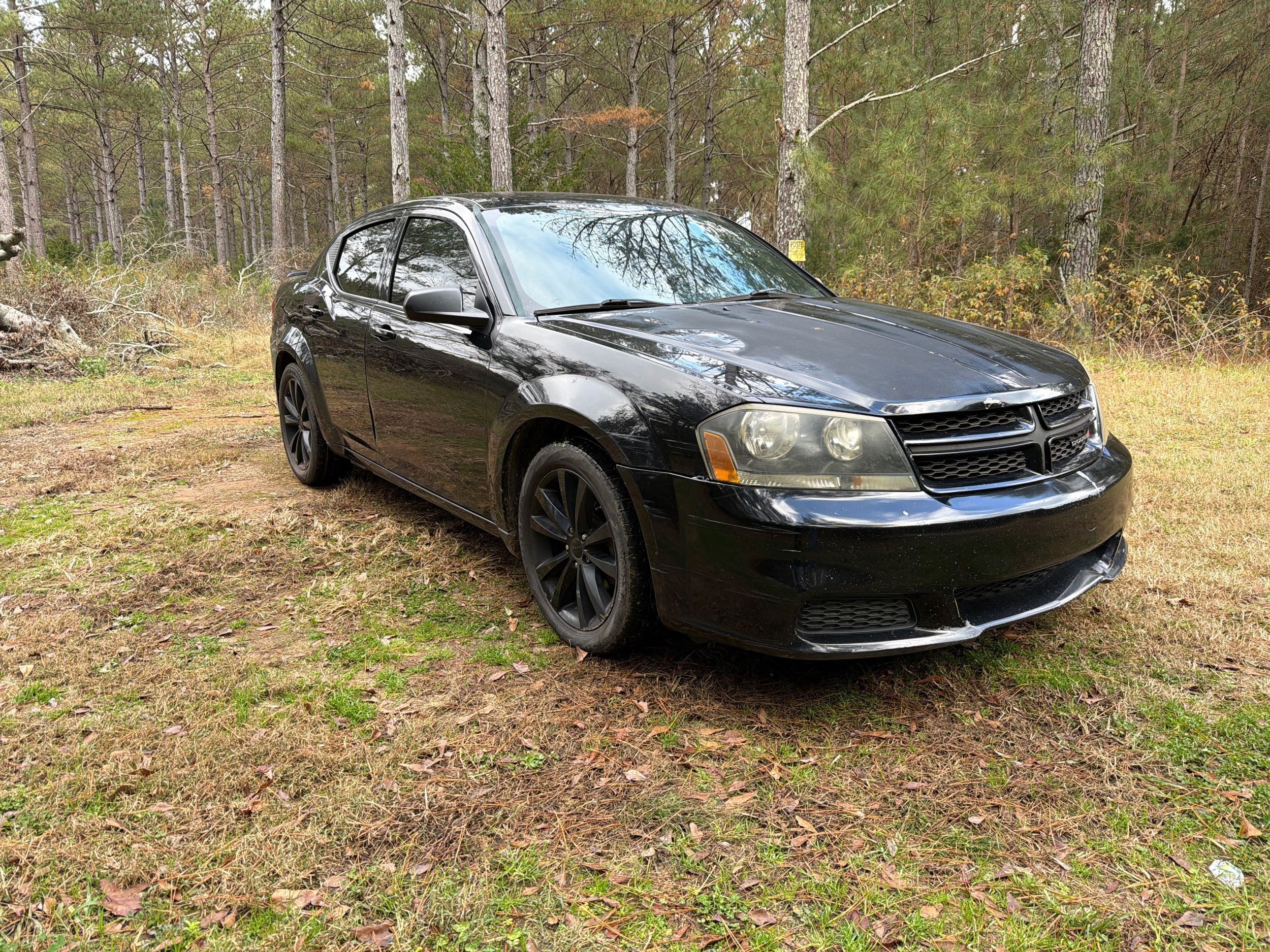 2014 Dodge Avenger SE's photo