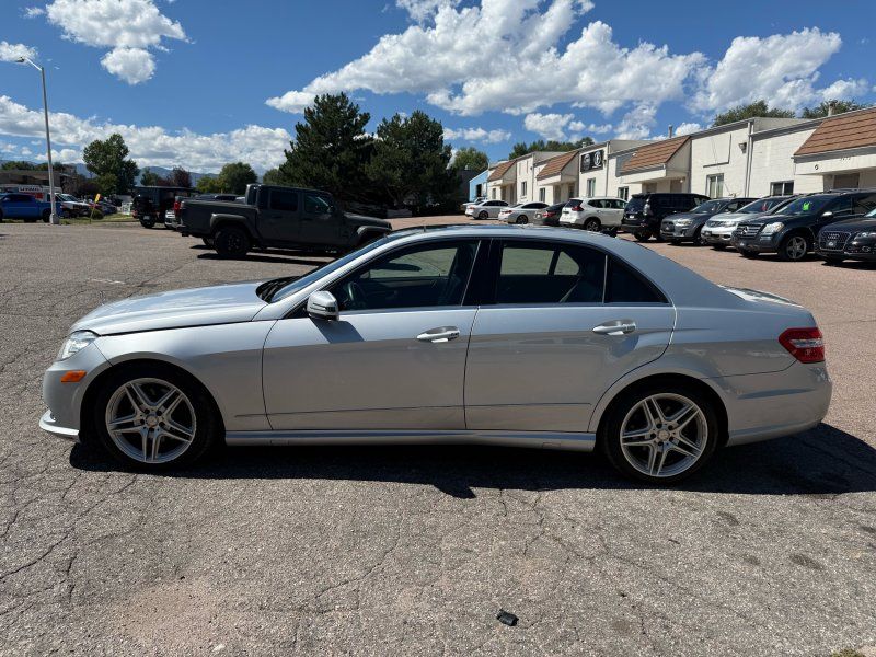 2011 Mercedes Benz E 350 4MATIC photo 4