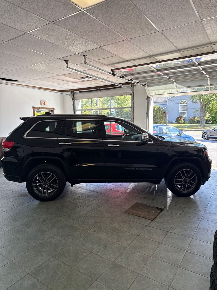 2019 Jeep Grand Cherokee Limited photo 11
