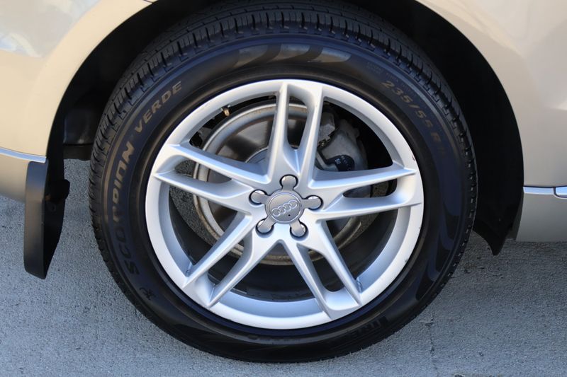 2013 Audi Q5 2.0T quattro Premium Plus | Victory Motors of